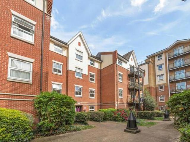 House for sale in Barton Stacey, Hampshire