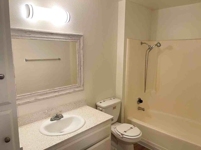 Apartment for rent in Garden Grove, California