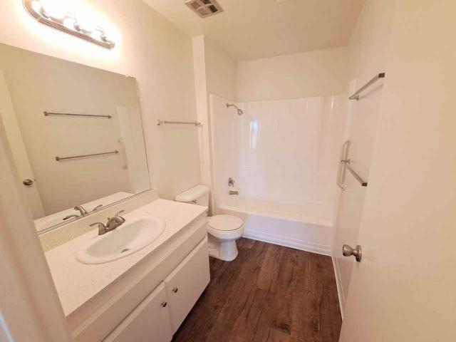Apartment for rent in Garden Grove, California