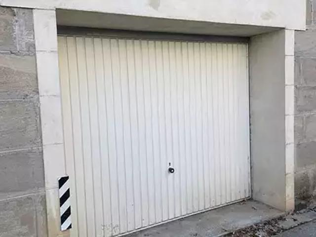 Garage vente à Brive-la-Gaillarde, Corrèze