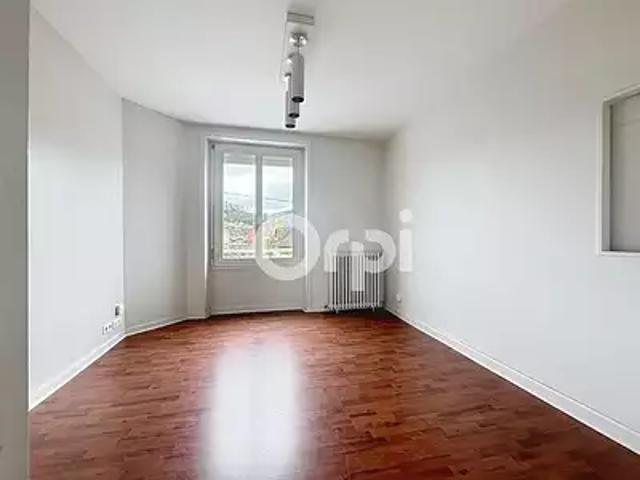 Appartement location à Brive-la-Gaillarde, Brive-la-gaillarde