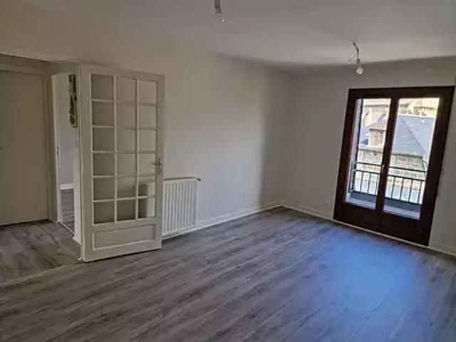 Appartement location à Brive-la-Gaillarde, Brive-la-gaillarde