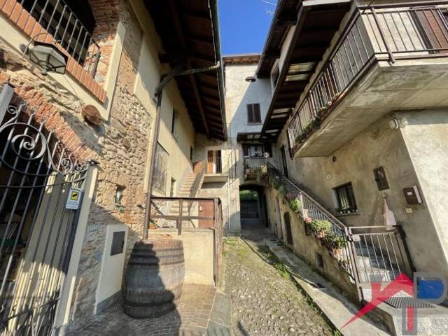 Villa Indipendente in vendita a Brivio, Lombardia