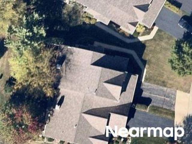 House for sale in Mchenry, Illinois