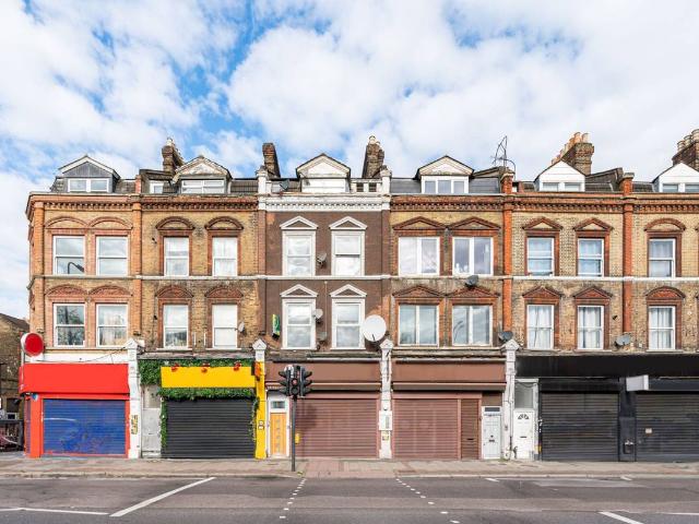 Apartment for rent in Oval, Greater London