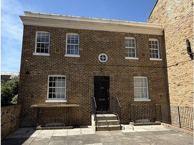 Apartment for rent in Stockwell Park, Greater London