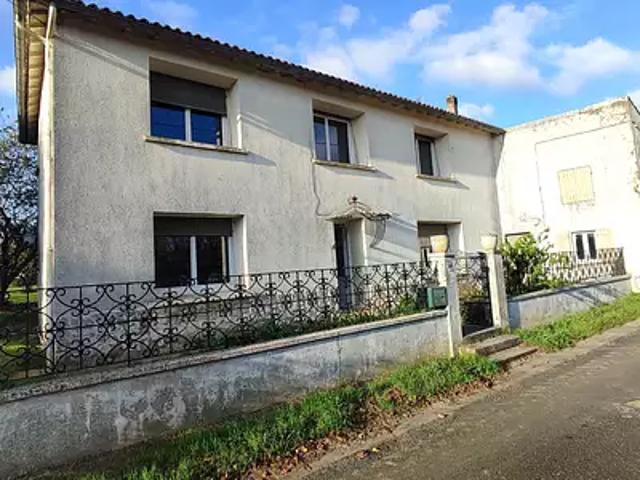 Maison vente à Saint-Jean-d'Angély, Brizambourg