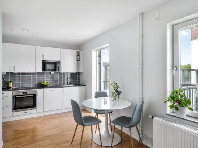 Lägenhet hyra i Bro, Stockholm