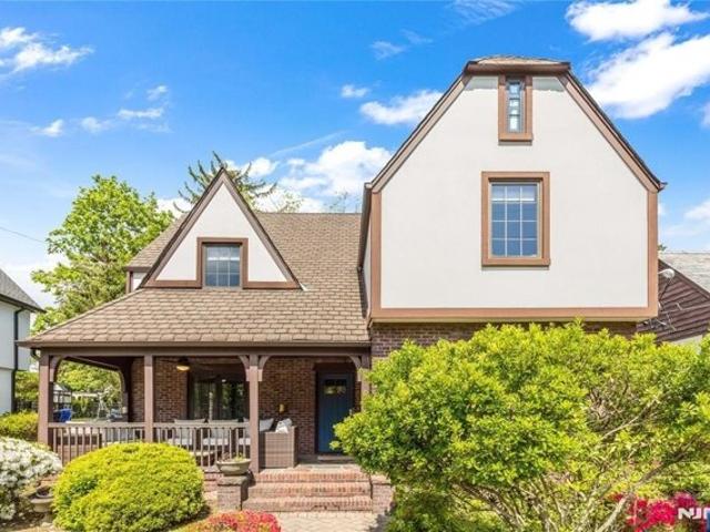 House for sale in Englewood, New Jersey
