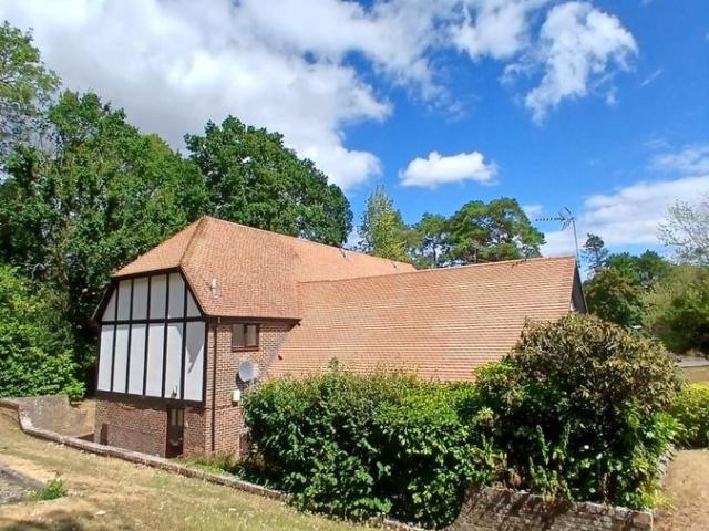 House for rent in Wrecclesham, Fole