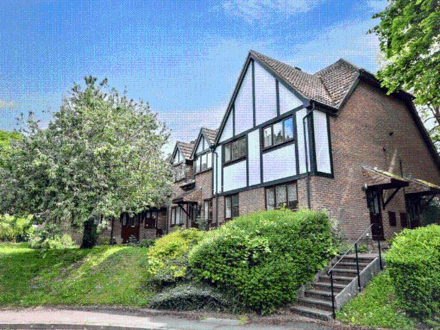 House for rent in Wrecclesham, Fole