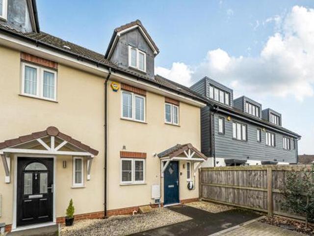 House for sale in Feckenham, City Of Bristol