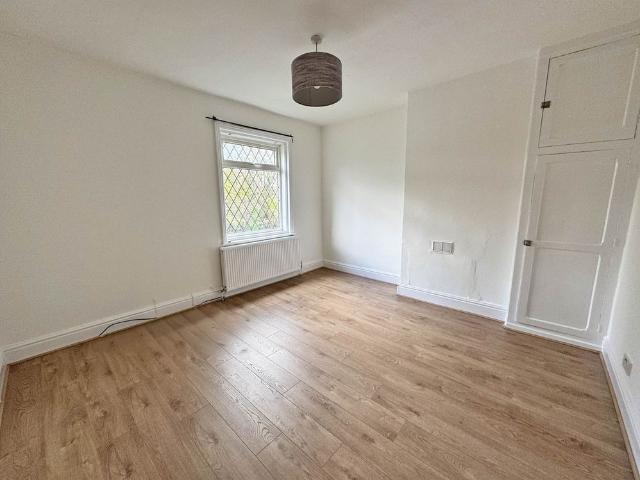 House for rent in Burnedge, Greater Manchester