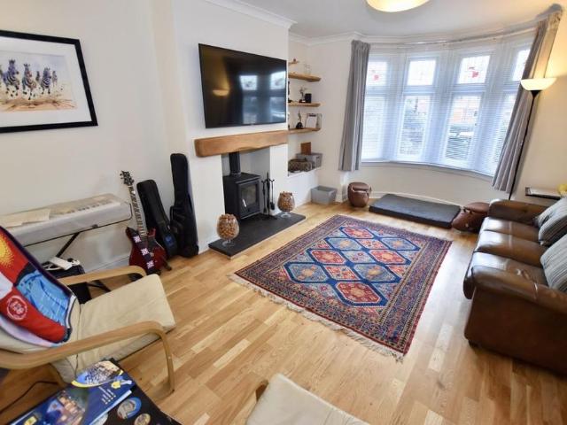 Room for rent in Mount Nod, West Midlands