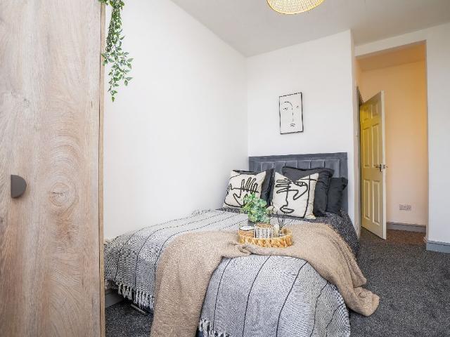 Room for rent in South Kirkby and Moorthorpe, South Kirkby