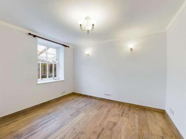 House for rent in Deans Hill, Wales