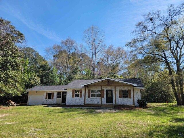 House for sale in Hawkinsville