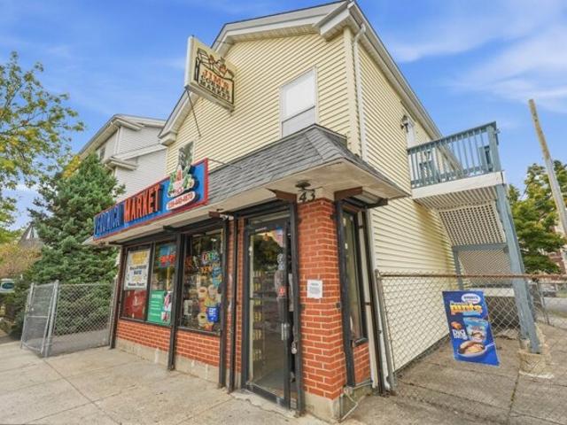 House for sale in Lynn, Essex County