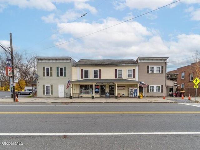 House for sale in Schuylerville