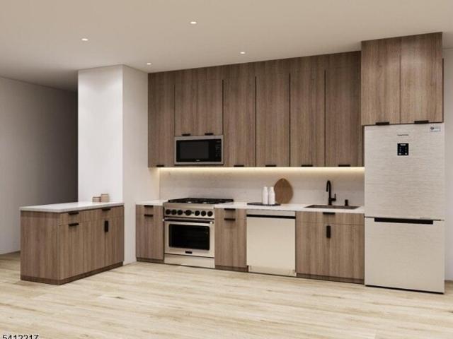 Condo for sale in Elizabeth, New Jersey