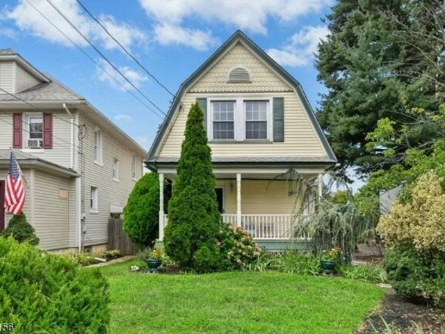 House for sale in Boynton Beach, Woodbridge Township