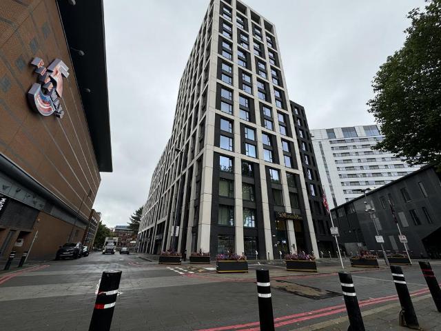 Apartment for rent in Park Central, Birmingham