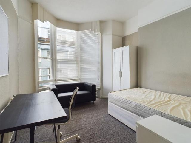 Apartment for rent in Queen's Park, Brighton & Hove