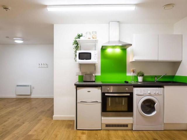 Studio for rent in City Centre, Feckenham