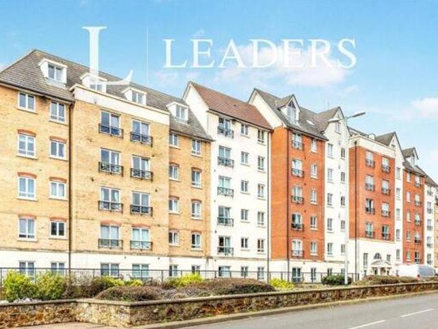 House for sale in Northampton, Northamptonshire