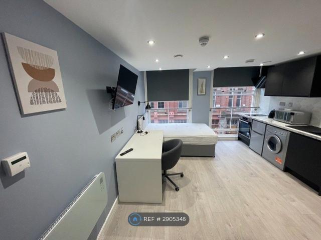 Studio for rent in St Ann's, Haddon