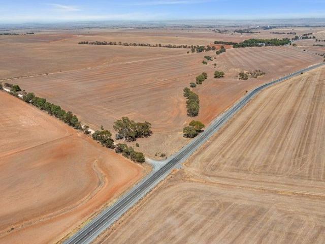 Cottage for sale in Brinkworth, South Australia