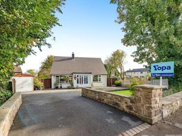 House for sale in Caton, Bare