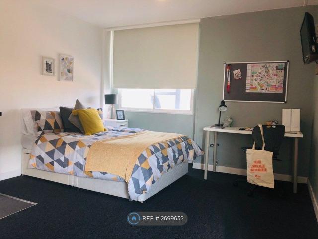 Studio for rent in Hillfields, West Midlands