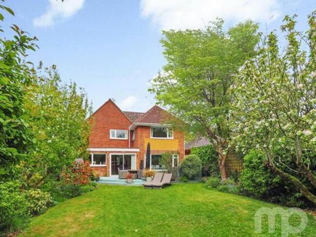House for sale in Eaton Rise, East Bank
