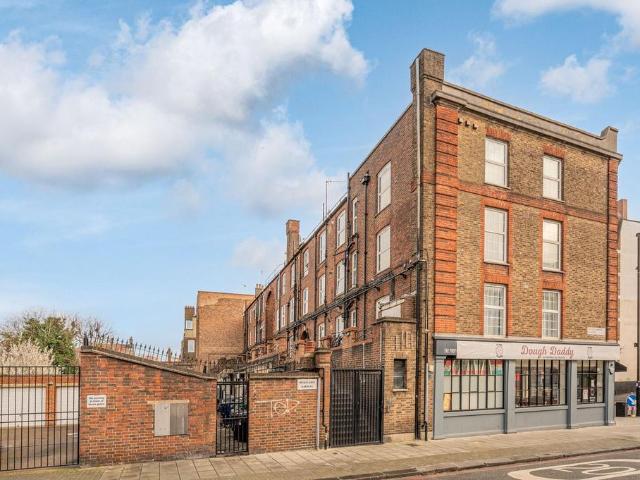 Apartment for rent in Streatham Hill, Greater London