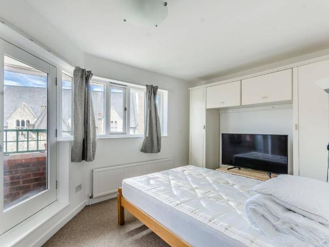 Apartment for rent in St. John's Wood, Greater London