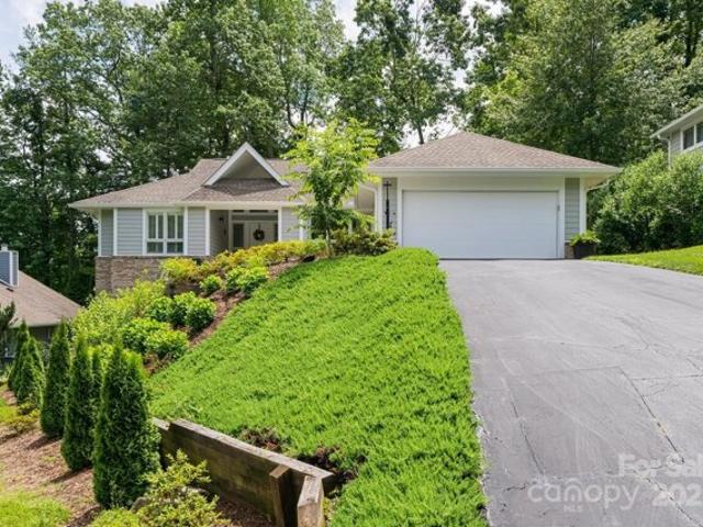 Condo for sale in Flat Rock