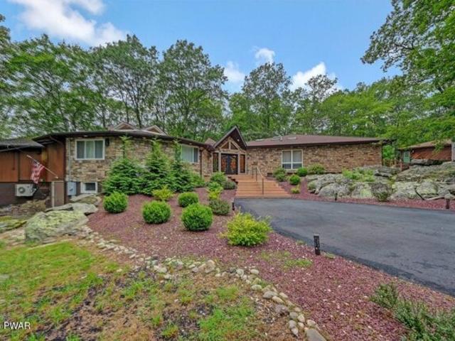 House for sale in Hawley