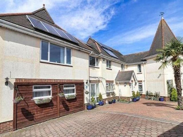 House for sale in Chipping Hill, Essex