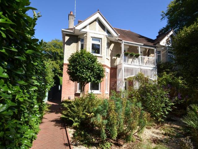 Apartment for rent in Broadstone, Poole