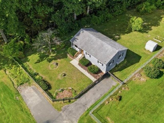 House for sale in Victory Hill, Pittsfield