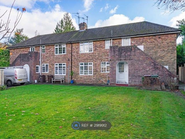 Apartment for rent in Broadwater Down, Sandown Park