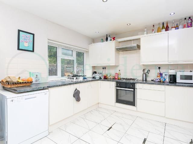 House for rent in Furzedown, Greater London