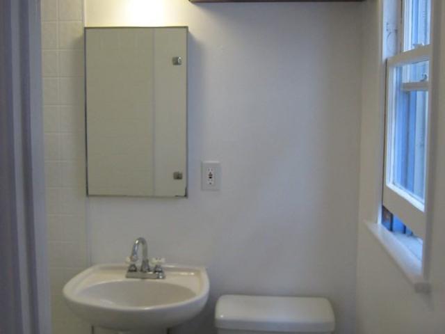Apartment for rent in Canoga Park, California