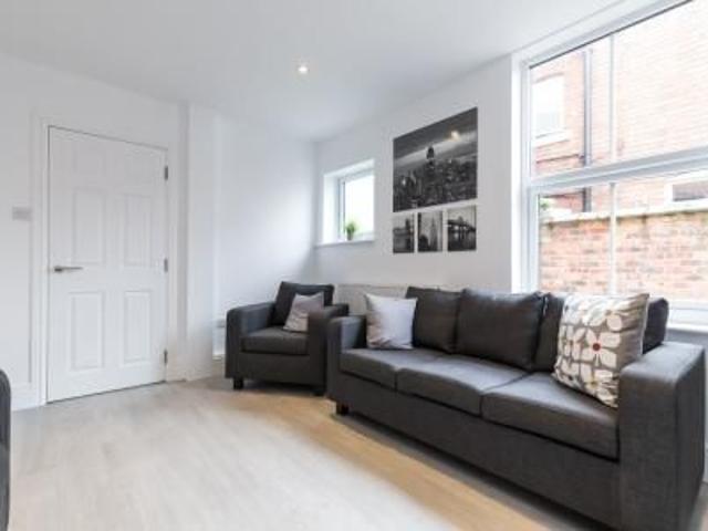 Room for rent in Allestree, East Midlands