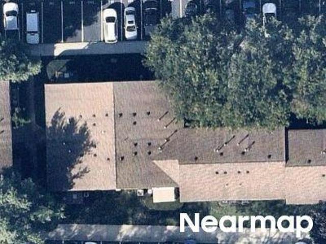 Condo for sale in Babylon, New York