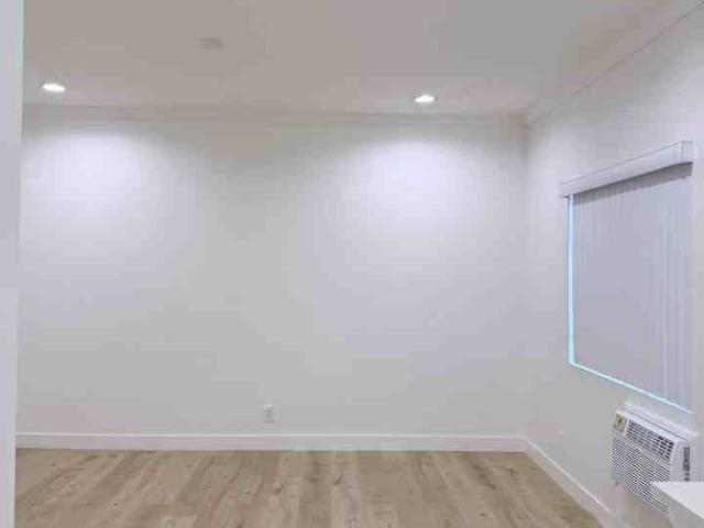 Apartment for rent in Canoga Park, California