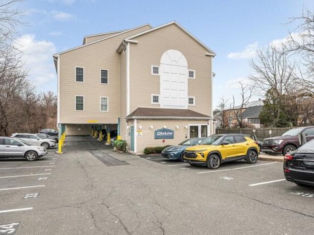 Condo for sale in Malden, Middlesex County