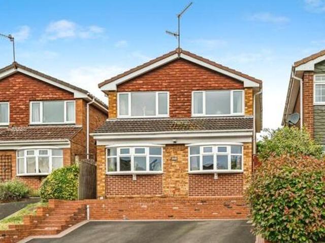 House for sale in Halesowen, West Midlands