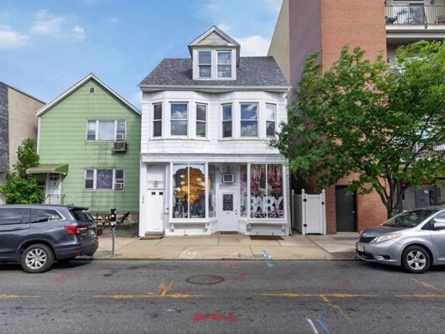 House for sale in Hudson, New Jersey
